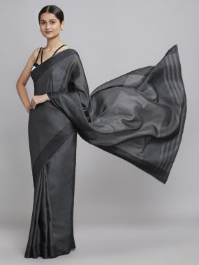Minimalist Magnificence Saree