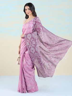 Alluring Saga Saree